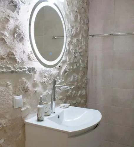 Lucy's דירה Riglia